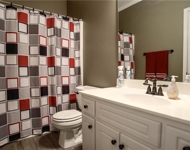 3875 Spring Manor Court - Photo Thumbnail 15