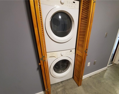 5200 Peachtree Street - Photo Thumbnail 7