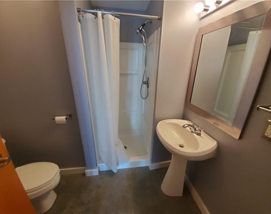 5200 Peachtree Street - Photo Thumbnail 22