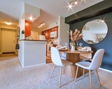 4124 Landing Drive - Photo Thumbnail 3