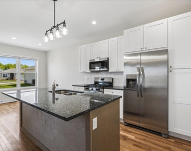 925 Partridge Circle - Photo Thumbnail 5