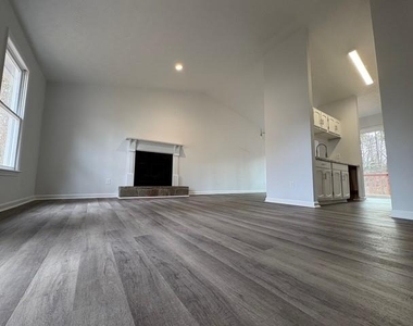 782 Fox Valley Drive - Photo Thumbnail 1