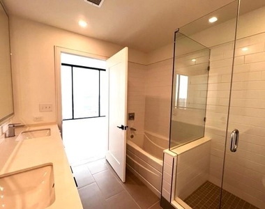 788 W Marietta Street Nw - Photo Thumbnail 10