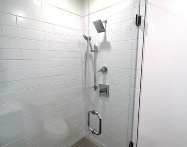 788 W Marietta Street Nw - Photo Thumbnail 9