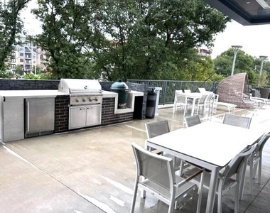 788 W Marietta Street Nw - Photo Thumbnail 19