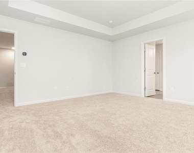 410 Point Place Drive - Photo Thumbnail 12