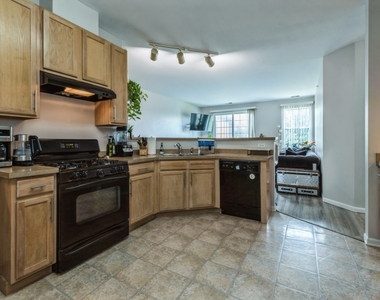 250 Rosehall Drive - Photo Thumbnail 5