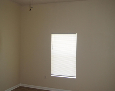 7920 Merrill Road - Photo Thumbnail 11