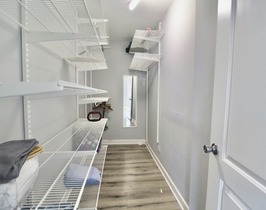 12 Oak Creek Drive - Photo Thumbnail 10