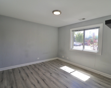 12 Oak Creek Drive - Photo Thumbnail 9
