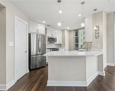 222 12th Street Ne - Photo Thumbnail 6