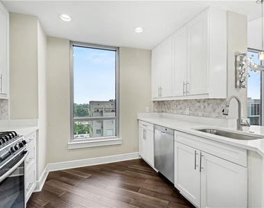 222 12th Street Ne - Photo Thumbnail 7