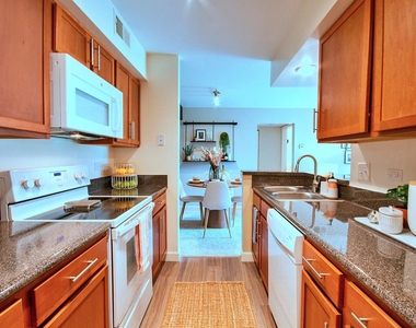 4132 Landing Drive - Photo Thumbnail 8