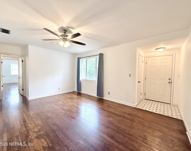 5632 Oliver Street - Photo Thumbnail 6