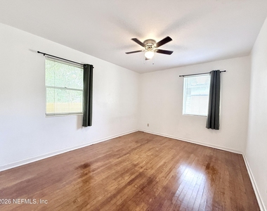 5632 Oliver Street - Photo Thumbnail 16
