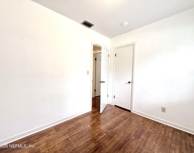 5632 Oliver Street - Photo Thumbnail 13