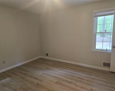 5734 Lanny Lane - Photo Thumbnail 12