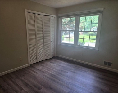 5734 Lanny Lane - Photo Thumbnail 16