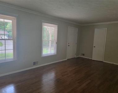 5734 Lanny Lane - Photo Thumbnail 8
