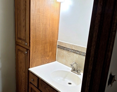 1234 N Lyle Avenue - Photo Thumbnail 15