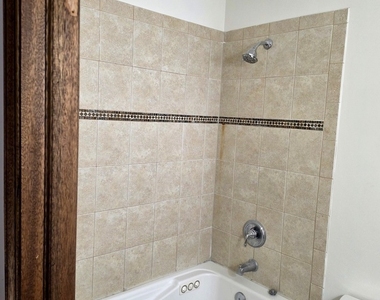 1234 N Lyle Avenue - Photo Thumbnail 14