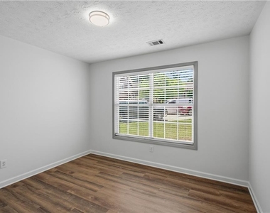 3989 Courtlin Cove Nw - Photo Thumbnail 17