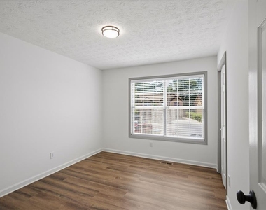 3989 Courtlin Cove Nw - Photo Thumbnail 13