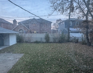 7100 Wilson Terrace - Photo Thumbnail 14