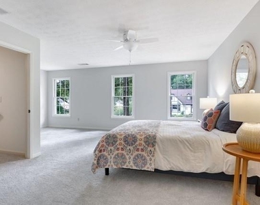 2853 Northbrook Drive - Photo Thumbnail 14