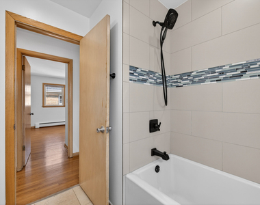 8312 W Summerdale Avenue - Photo Thumbnail 10