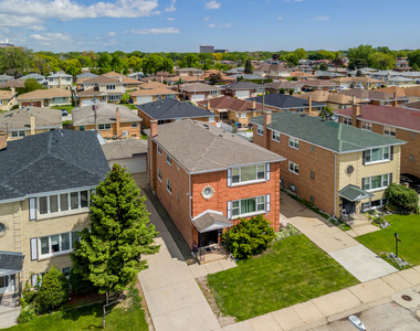 8312 W Summerdale Avenue - Photo Thumbnail 17