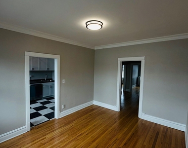 440 S Ridgeland Avenue - Photo Thumbnail 7
