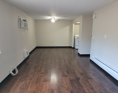 7432 Washington Street - Photo Thumbnail 2