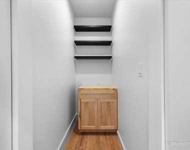 518 Illinois Street - Photo Thumbnail 11