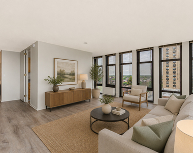 6700 S South Shore Drive - Photo Thumbnail 4