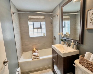 4736 S Tripp Avenue - Photo Thumbnail 13