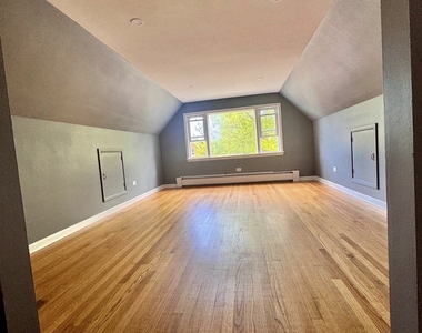 4736 S Tripp Avenue - Photo Thumbnail 1