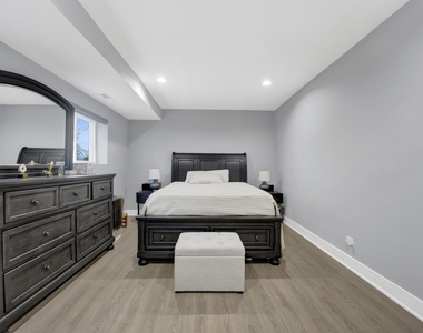 27w180 Cooley Avenue - Photo Thumbnail 6