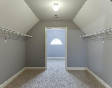 940 Chateau Forest Road - Photo Thumbnail 52