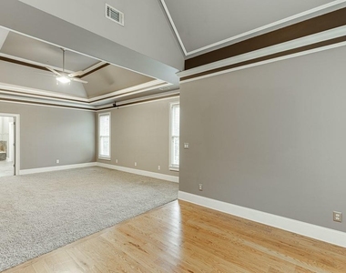 940 Chateau Forest Road - Photo Thumbnail 35