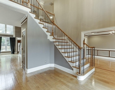 940 Chateau Forest Road - Photo Thumbnail 4