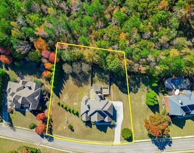 940 Chateau Forest Road - Photo Thumbnail 86