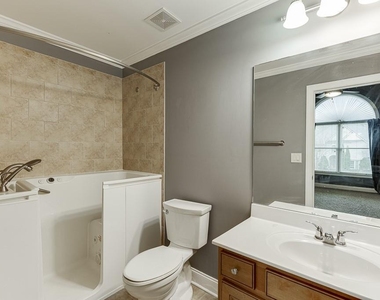 940 Chateau Forest Road - Photo Thumbnail 46