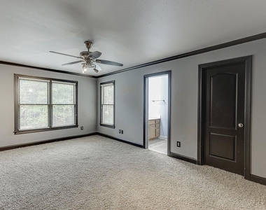 940 Chateau Forest Road - Photo Thumbnail 47