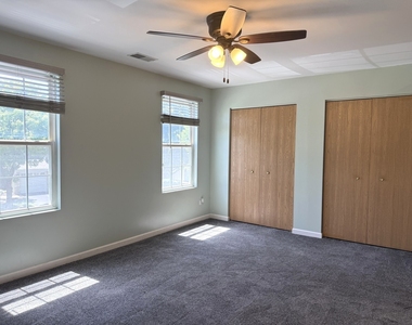 4013 Oak Tree Lane - Photo Thumbnail 13