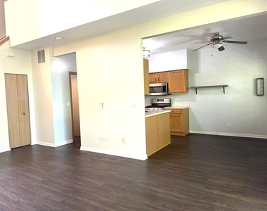 4013 Oak Tree Lane - Photo Thumbnail 5