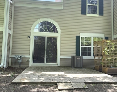 4013 Oak Tree Lane - Photo Thumbnail 19