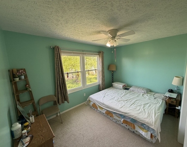 1538 Hunt Drive - Photo Thumbnail 11