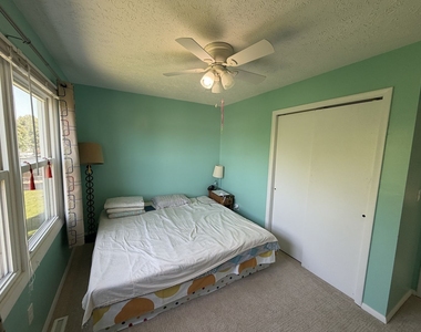 1538 Hunt Drive - Photo Thumbnail 12