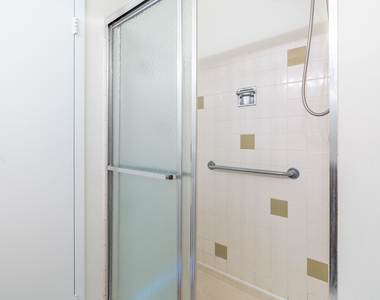 2211 S Highland Avenue - Photo Thumbnail 11